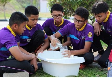 Jika kemahiran ini dimiliki oleh pelajar di samping kim, beliau dianggap kompeten cemerlang. Melalui program itu juga, mahasiswa UPM yang terlibat ...