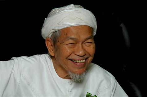 Nik abdul aziz bin nik mat (jawi: 12 Perkara Yang Kita Tak Tahu Tentang Tok Guru Nik Aziz