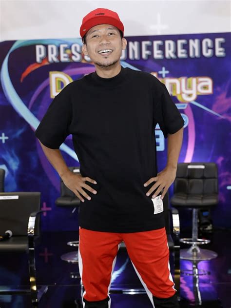 Lihat video yang diunggah oleh denny cagur ini. Denny Cagur Murka Rumah Tangganya Terancam Gara-gara Prank ...