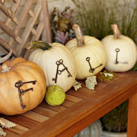 Pumpkin towers are the perfect halloween pumpkin decoration. Pretty Front Entry Decorating Ideas for Fall from Better ...