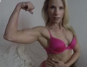 Photos taken with retrica are increasingly. Naked Female Bodybuilders - Naked Nude Female Muscle Videos