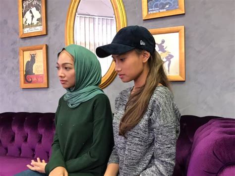 Check out the exclusive clip here Bekas Finalis Dewi Remaja, Fazreen Fazera & Ernisha Tampil ...