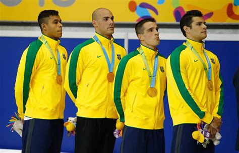 É o caso de rayssa leal (skate street), bruno fratus (natação), arthur zanetti (ginástica artística), isaquias queiroz e erlon de souza (c2 1.000 m na canoagem velocidade), alison santos (400 m com barreiras no atletismo), darlan. Veja mais de 50 ideias de frases para tatuagens que vão te ...