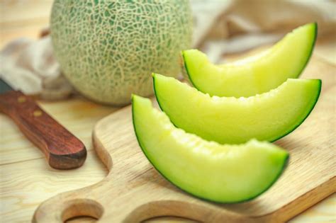 Gambar tanaman melon ini adalah gambar hasil penanaman yang pernah saya lakukan. √1001+ Manfaat Buah Melon Untuk Kesehatan No. 7 Sangat ...