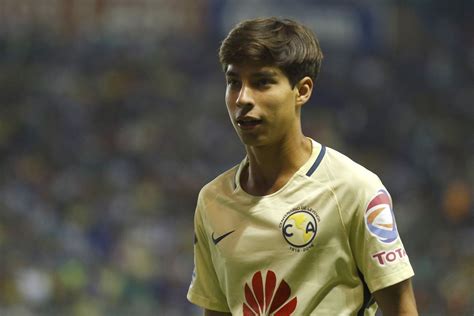 Does diego lainez have tattoos? En España destacan a Diego Lainez - America Y Ya