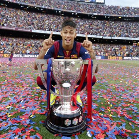 Maybe you would like to learn more about one of these? É campeão! Neymar posa com a taça do campeonato espanhol ...