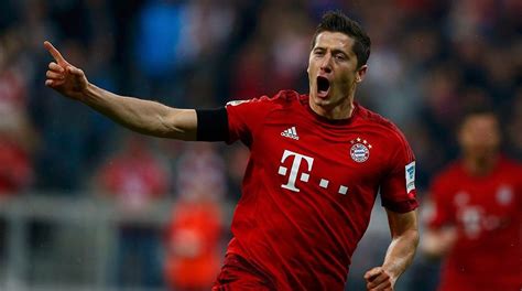 Der fc bayern münchen)، غالباً ما يعرف اختصاراً باسم بايرن ميونيخ (بالألمانية: ليفاندوفسكي نجم بايرن ميونخ يتطلع إلى تقديم مسيرة طويلة ...