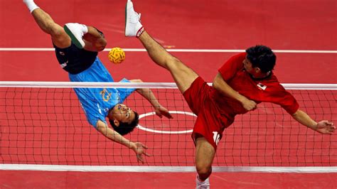 Selain itu, kamu juga bisa cek harga terbaru bola sepak takraw dan diurutkan dari harga yang termurah. √ Sepak Takraw │ Peran dan Tugas Tekong Dalam Sepak Takraw ...