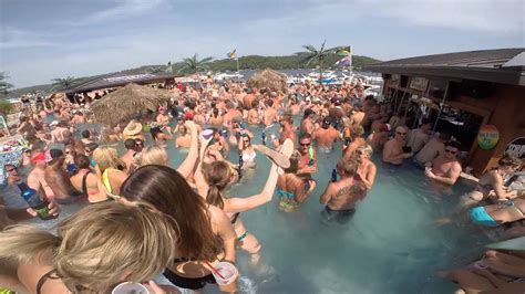 Party cove lake ozarks party video part 1. Coconuts Lake of the Ozarks - YouTube