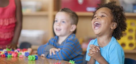 Students can play individually or in teams. Seven Ways Your Preschooler Benefits from Structured Play ...