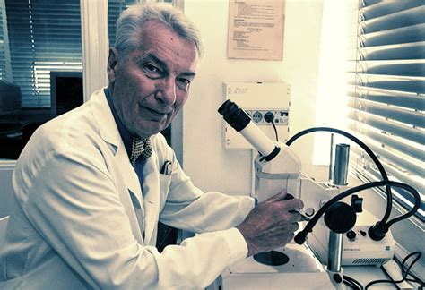 Vizi (31 december 1936) is a hungarian physician, neuroscientist, pharmacologist and university professor who served as president of the . Híres Szilveszterek, Csollány Szilveszter, Vizi E ...