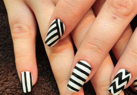The tutorials also teach how to paint your nails with designs perfectly, be it short nails or long this technique, secretly used by professional manicurists allows for easy application of paint. 51 Easy Nail Designs and Ideas That You Can Do At Home