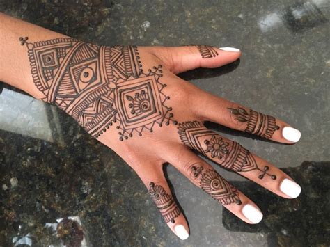 128 likes · 5 were here. Hire Jagua Tattoo Art by Melissa - Henna Tattoo Artist in ...