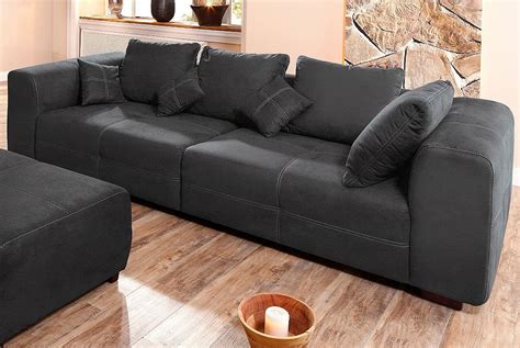 Ob in angesagtem lila mit edlen, weißen kissen, in. Premium collection by Home affaire Big-Sofa »Maverick ...