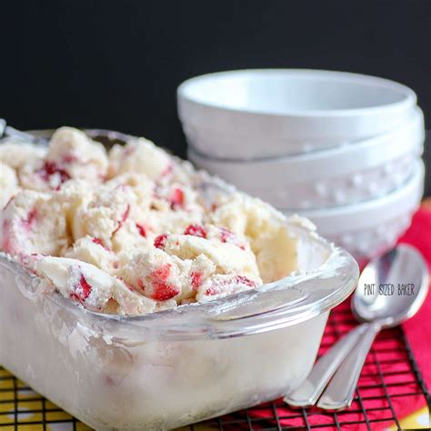 Here's the easy way to make paleo ice cream without an ice cream maker: strawberry banana ice cream-2 - Pint Sized Baker