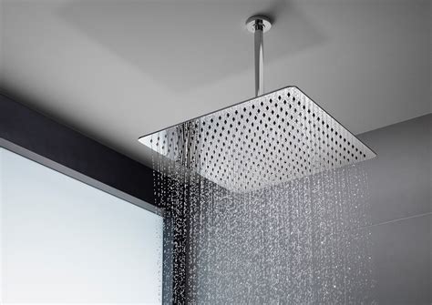 Lacava embrace showerhead this shower head is a part of the embrace bathroom collection. Rain effect shower heads: the new trend for your bathroom ...