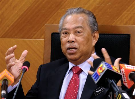 Tan sri dato' haji muhyiddin bin haji muhammad yassin (jawi: STIMULUS PACKAGE UPDATE Muhyiddin Yassin Announces RM10 ...