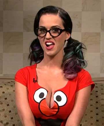 With tenor, maker of gif keyboard, add popular katy perry elmo shirt animated gifs to your conversations. Katy Perry's revenge on Elmo | Stuff.co.nz