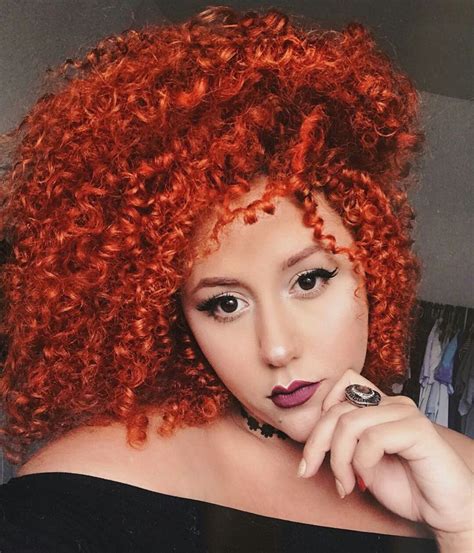 Make sure to find the right shade. Red curly | Inspiração cabelo, Cabelo laranja, Cachos ...