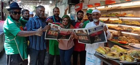 Utusan malaysia is the malay language newspaper which first published in 1939 in the jawi alphabet. Restoran Line Clear beri bacaan percuma akhbar Kosmo ...