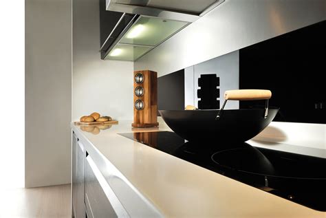 Hornillos y accesorios de cocina. LG Hi-Macs - het unieke solid surface materiaal | Correnti