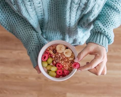 Top Tips for Mindful Snacking: Embrace Healthy Eating and Moderation