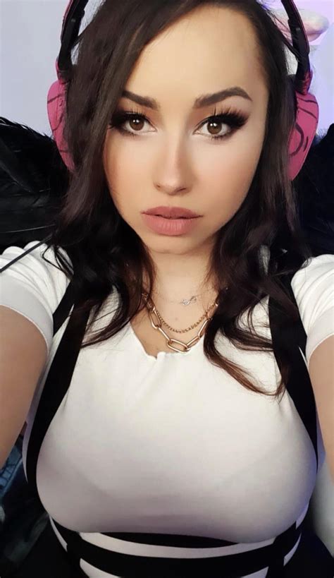 Feels so good jerking off to Twitch streamer Sara Matar aka BunnyGirl