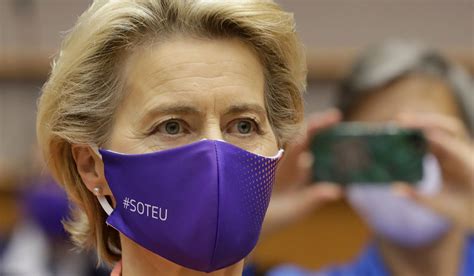 Ursula von der leyen daha etkili bir dış politikadan yanadır. Von der Leyen, nessun ritardo su dosi Pfizer. Ue ...