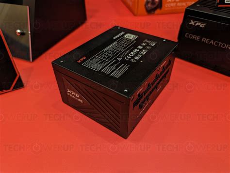 ADATA представит на CES 2024 новые более компактные блоки питания XPG ...