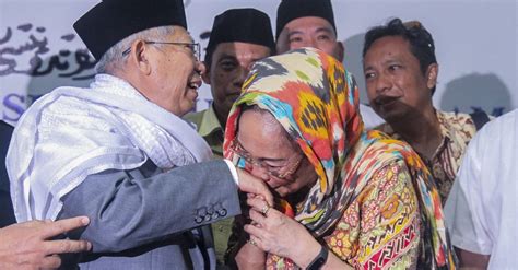 Nonton online berita dan info sukmawati soekarnoputri terupdate hanya di vidio. Mereka yang Menolak dan Menerima Maaf Sukmawati - Tirto.ID