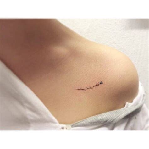 Последние твиты от g.o.a.t tattoo studio(@fehzanon). Collar bone. » ink » tattoo » art » piercing » earring ...