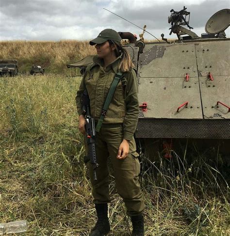 Meet the young women who have chosen a career in the the hot israeli army girls page dedicated to beuatiful female soldiers already has more than 34,500. Pin by Timothy Garlock on Hot Military women | Idf women ...