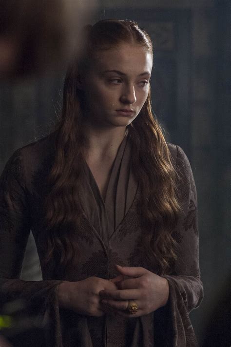 Neither includes particularly significant information or character interactions (in contrast with the season 2 deleted scene that focused on loras's mourning at renly's death, or the season 3 deleted scene in which the lannister small council discusses the wildling army gathering at the wall). Emilia Clarke, Sophie Turner & Indira Varma - Game of ...