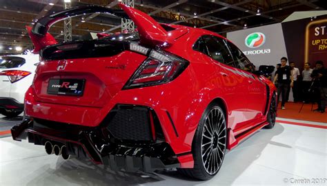 They seriously thought that few people in malaysia would be willing to pay almost rm200,000.00 (approx usd57,000 !!) for just a civic. Honda Civic Type R Mugen Concept di Malaysia Autoshow 2019 ...