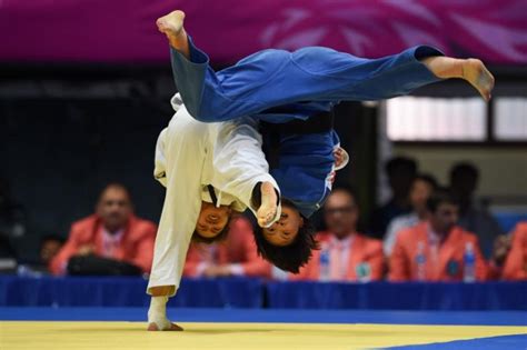 Los juegos asiáticos o juegos de asia (en inglés, asian games ), también conocidos como asiada (de forma similar a «olimpiada»; Topshots de los Juegos Asiáticos | Soy502