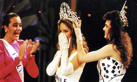 La primera entrevista, sus fotos oficiales, los recortes de prensa y los recuerdos de su tiempo como miss cecilia bolocco fonck. Miss Universe 1987. Representing Chile, Cecilia... - There ...