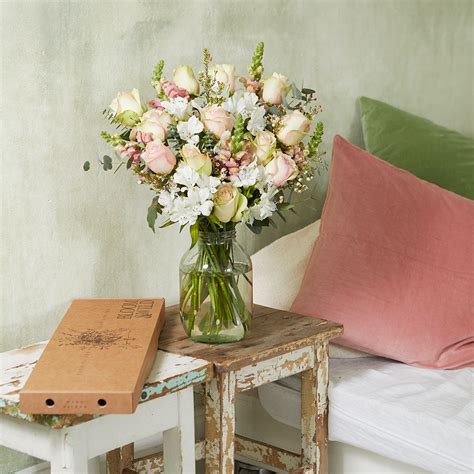 Celebrate mother's day 2021 by sending flowers to your mom. Why pink roses are PERFECT flowers to send your mum this ...