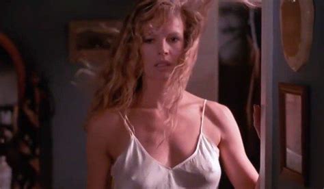 Kim basinger is lovely to look at in this comedy.but that is really the only thing remotely decent about this movie. kim-basinger-celeste-martin-my-stepmother-is-an-alien ...
