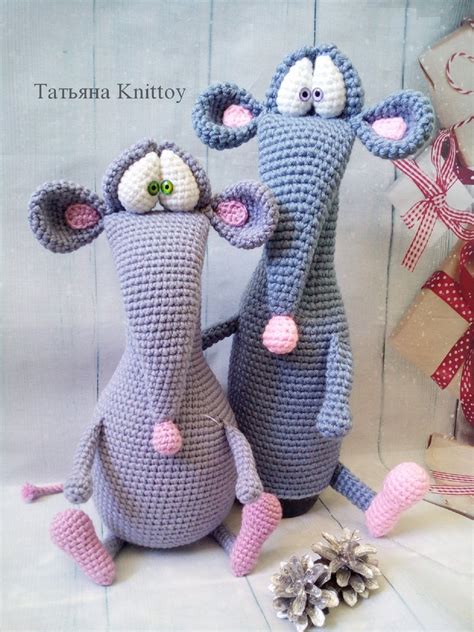 Crochet your own adorable rat complete with protruding snout, floppy ears, flexible tail, and the this amigurumi rat is part of the chinese new year zodiac amigurumi series from all about ami. Crochet pattern rat or mouse - crochet mouse pattern ...
