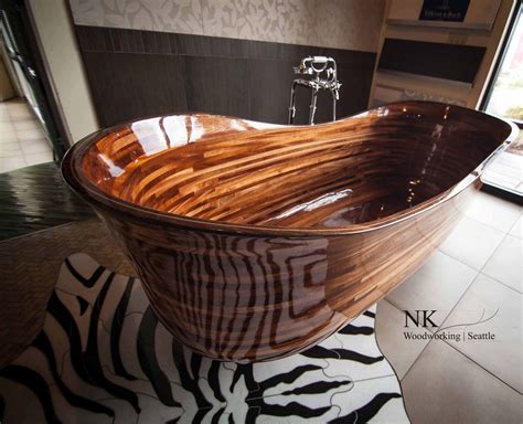 Which means your bathtub water will stay warm for a longer period of time. As 25 melhores ideias de Wooden bathtub no Pinterest