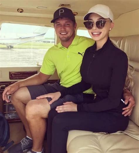 Cnn living golf takes an exclusive tour of the living room biomechanics lab built by bryson dechambeau's coach, chris como in dallas, texas. Bryson DeChambeau Personal Life: Meet His Model Girlfriend