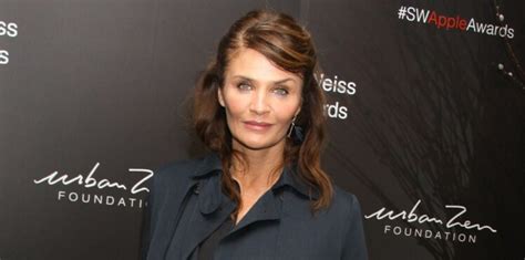 Assez sauvage et un peu exigeante, mon coeur est à prendre. Helena Christensen : à 50 ans, le top pose entièrement nue et enflamme la toile ! : Femme ...