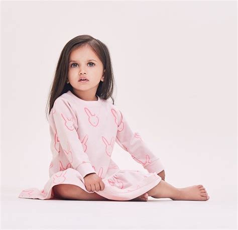 Order gerber® baby clothes & more in 100% cotton and organic cotton here. Take your kids' style up a notch with the best European ...