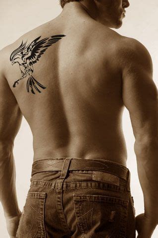 African tribal tattoos on the shoulder are also popular in today's culture. Gallery For > Small Shoulder Blade Tattoos Men | Cool tats ...