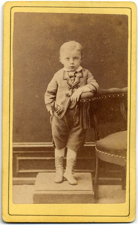 Get parra hector's contact information, age, background check, white pages, bankruptcies, property records, liens, civil records & marriage history. Retrato de un niño. - Cultura Digital UDP