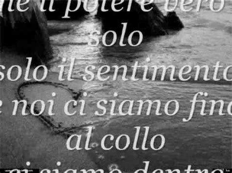 Re7+/9 sol7+ re7+/9 sol7+ abbracciami perché mentre parlavi re7/+9. Che male c'è - Pino Daniele Testo della canzone