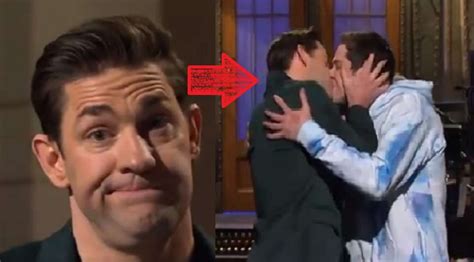 Участник комедийного шоу «saturday night live», шоу на mtv «guy code», «wild 'n out» и «failosophy». Is John Krasinski Gay? John Krasinski French Kisses Pete ...