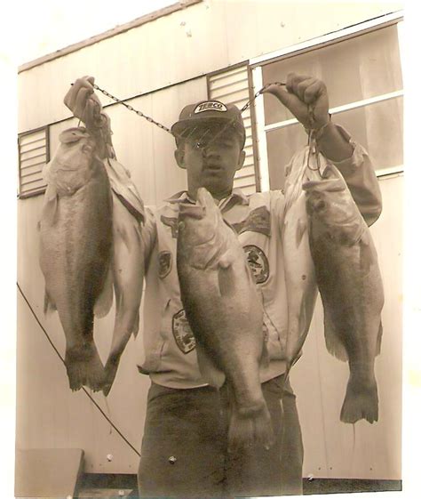 Simply make use of our 'age at date' option to enter a date in either the past or future. Before they were stars: Jimmy Houston - FLW Fishing: Articles