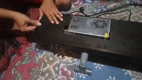 Pasang lampu led pada sebuah potongan kertas kecil seperti gambar di bawah ini, dan selder sebuah resistor dan kabel kemudian bungkus dengan seloip agar tidak konslet. Cara Pasang 3 Channel Dimmer Lampu LED Aquarium - YouTube