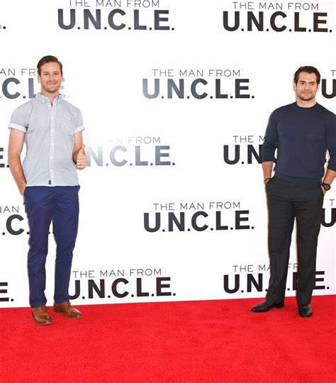 Schauspieler armie hammer (34) hat sich selbst in eine klinik eingewiesen. 9 Times Henry Cavill And Armie Hammer Were Champion Man ...